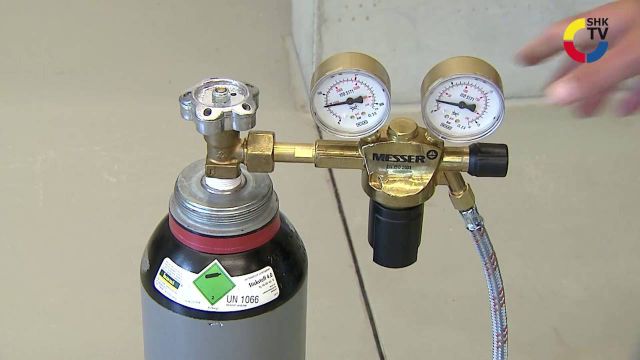 Embedded thumbnail for Reflex: Inbetriebnahme eines Membran-Druckausdehnungsgefäßes 