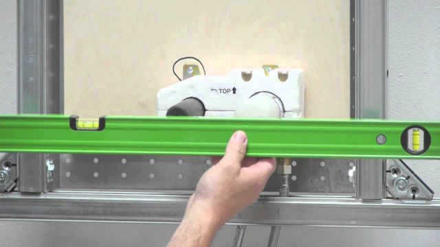 Embedded thumbnail for Burgbad: Montage Raumkonzept rc40